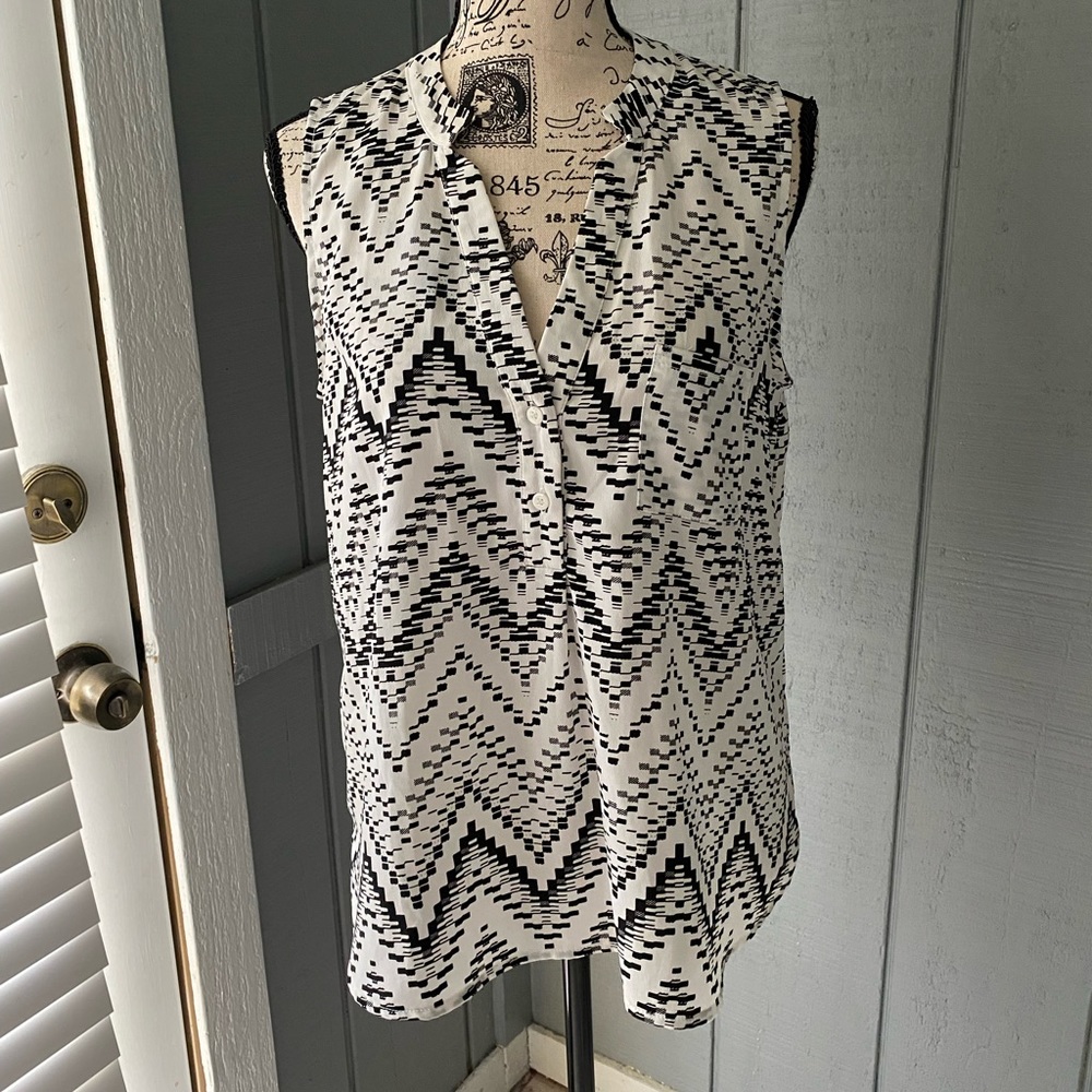Collective Concepts Sleeveless Blouse